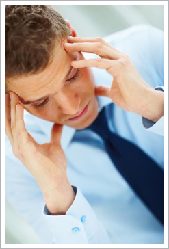 長期過勞眩暈　醫籲：當心中風前兆