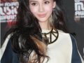 Angelababy首映礼卖萌--晒冬季护肤经